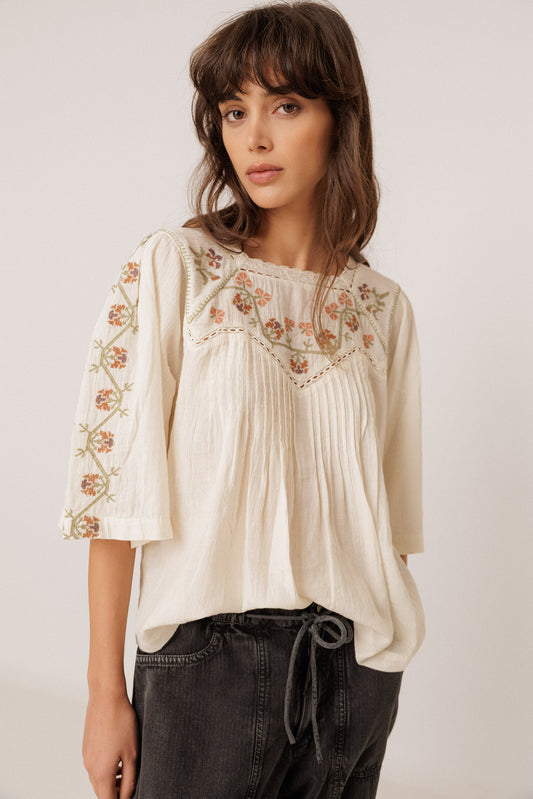 [CL] EMBROIDERED-YOKE BLOUSE 1