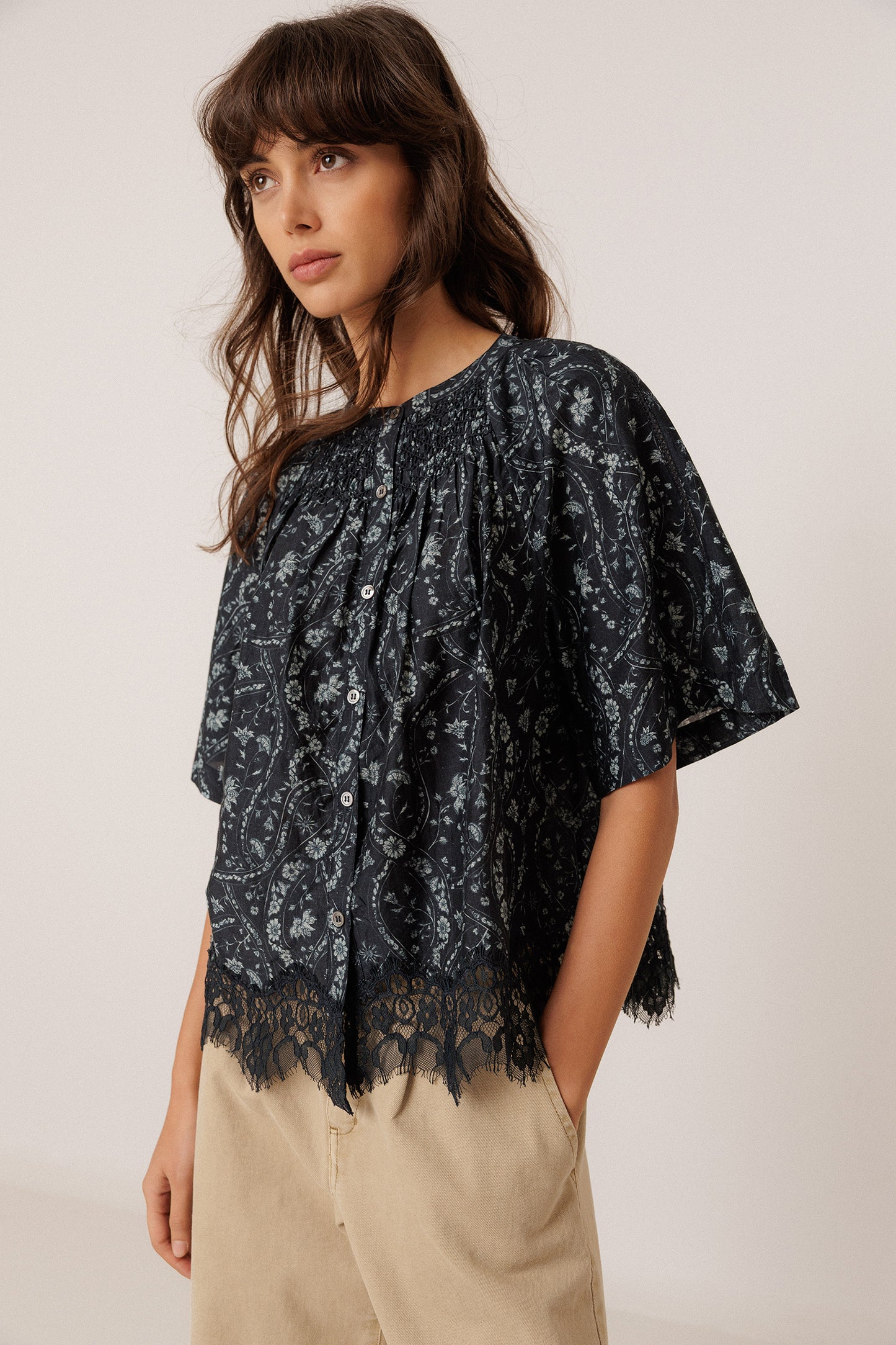 [CL] VINTAGE CROP BLOUSE