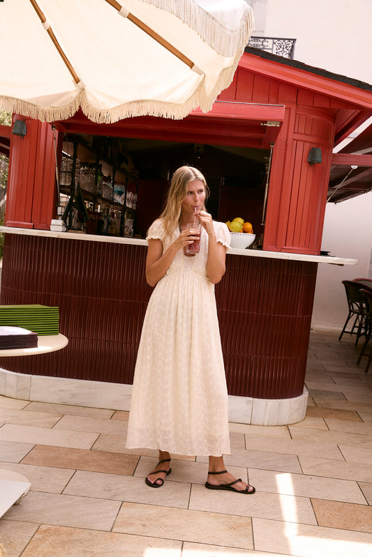 VESTIDO MIDI BORDADO 5