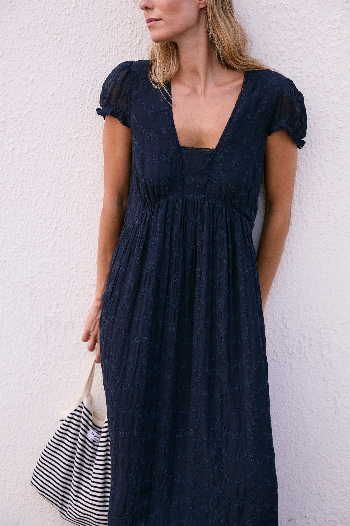 [CL] EMBROIDERED MIDI DRESS