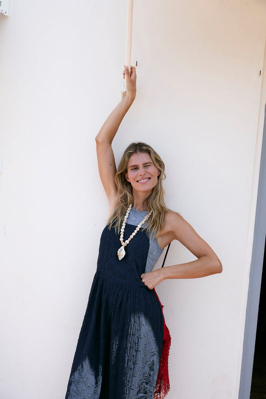 VESTIDO TIPO DELANTAL BORDADO 2