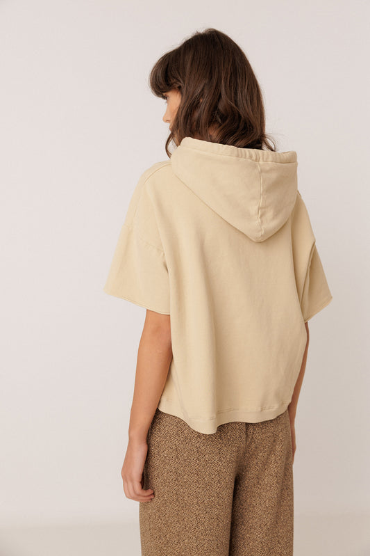 SUDADERA CON CAPUCHA MANGA CORTA 5