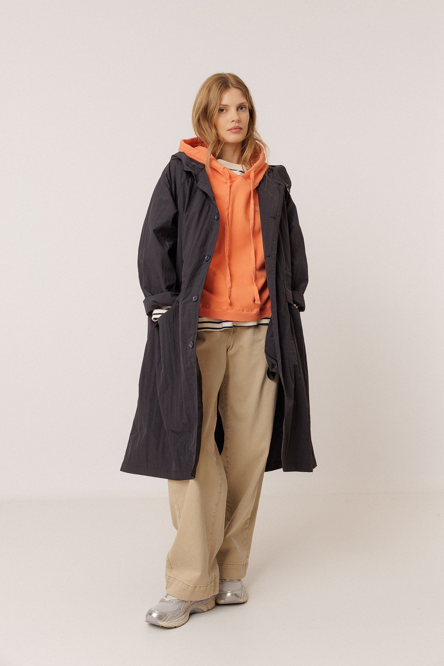 SUDADERA CON CAPUCHA MANGA CORTA