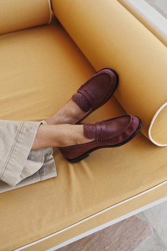 [CL] PERFORATED LEATHER LOAFERS 1