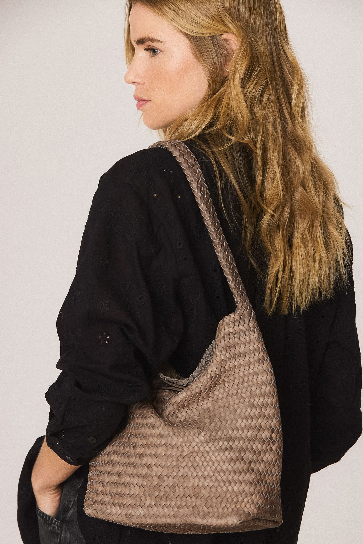 BOLSO MEDIANO TRENZADO
