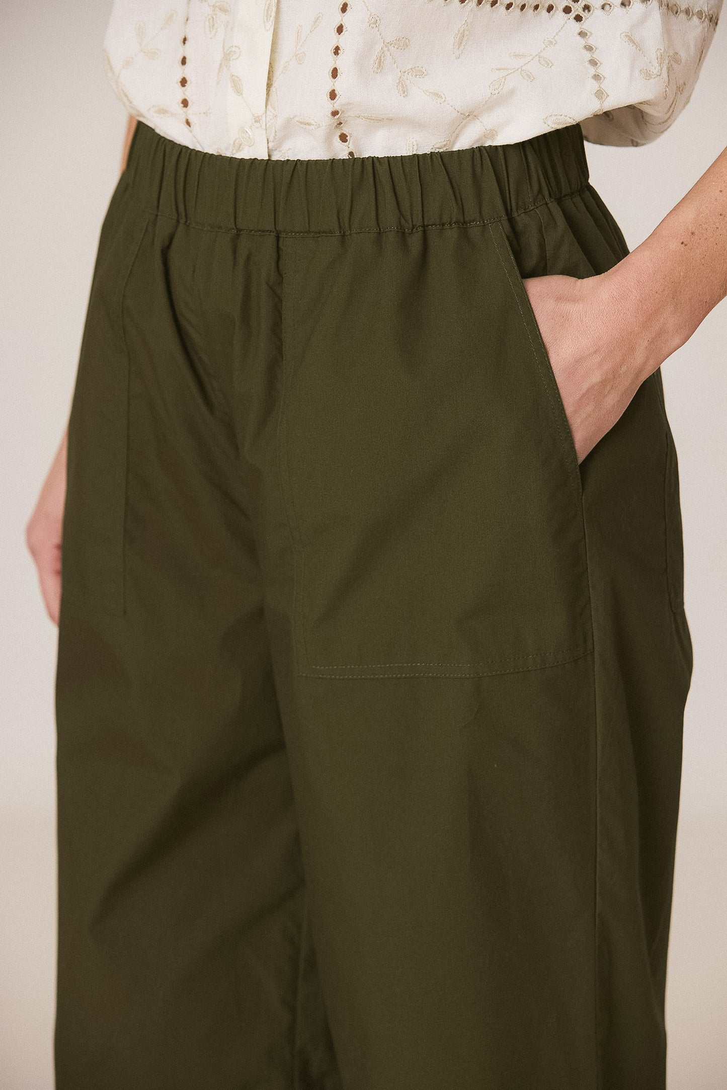 PANTALÓN ENGOMADO POPELÍN