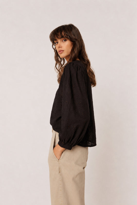 CAMISA BOXY BORDADOS 3