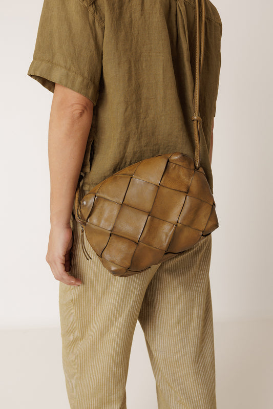 [CL] CROSSBODY BOX LEATHER BAG 5