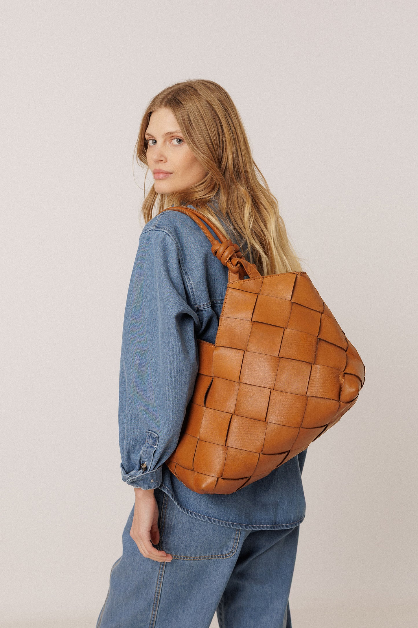 BOLSO MAXI TRENZADO PIEL