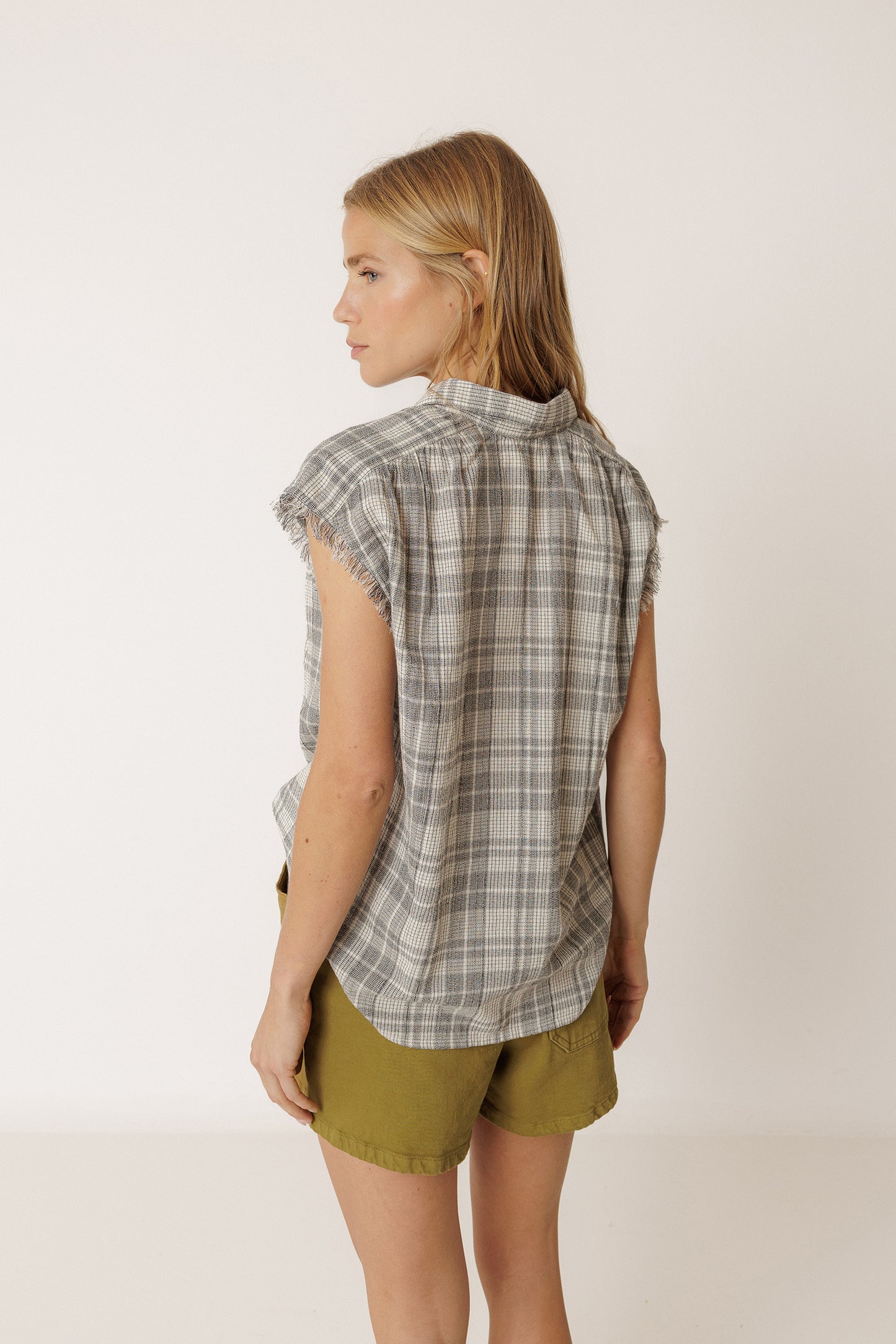 CAMISA LORE DESFLECADA
