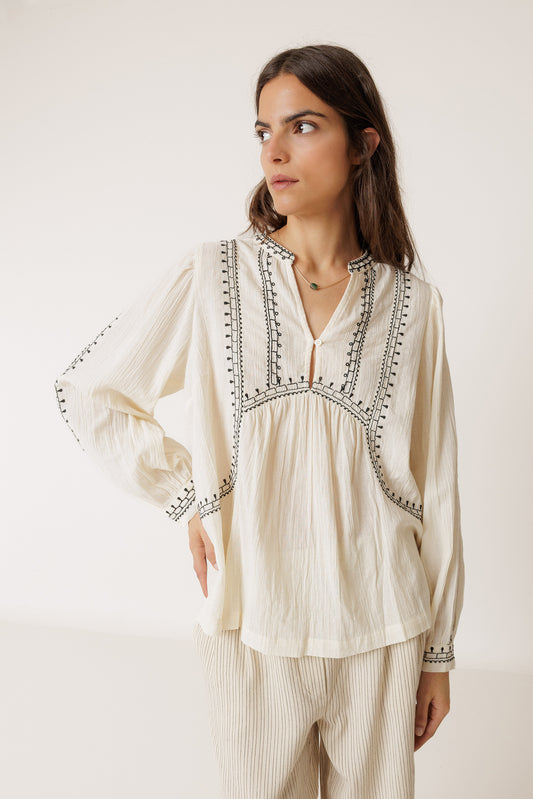 BLUSA BORDADO ÉTNICO 4