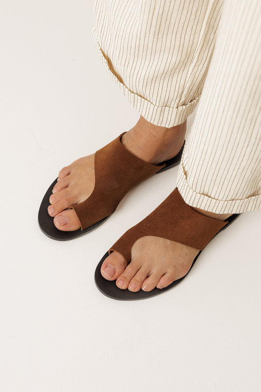 [CL] SUEDE LEATHER SANDALS 1