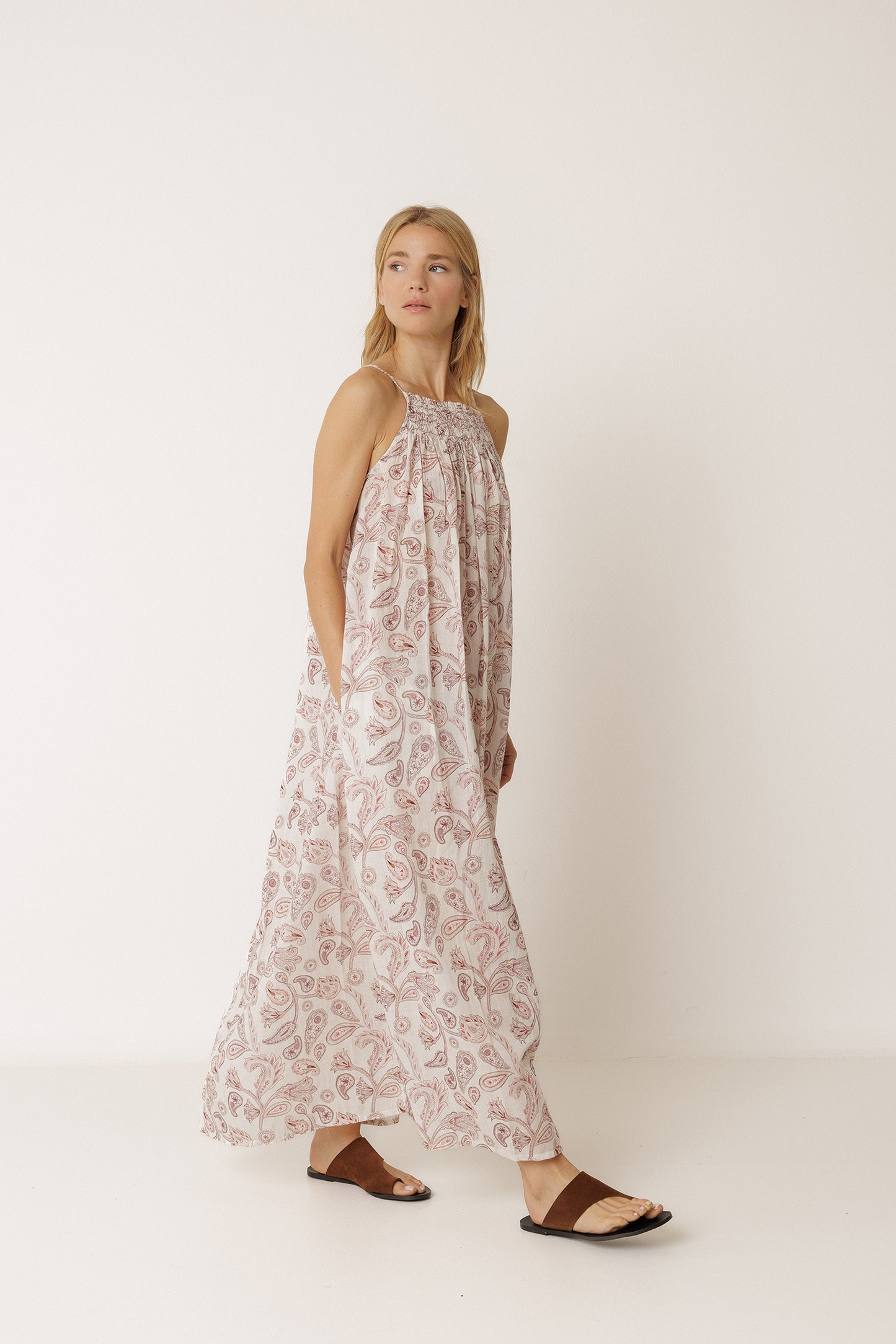 VESTIDO HALTER ESTAMPADO