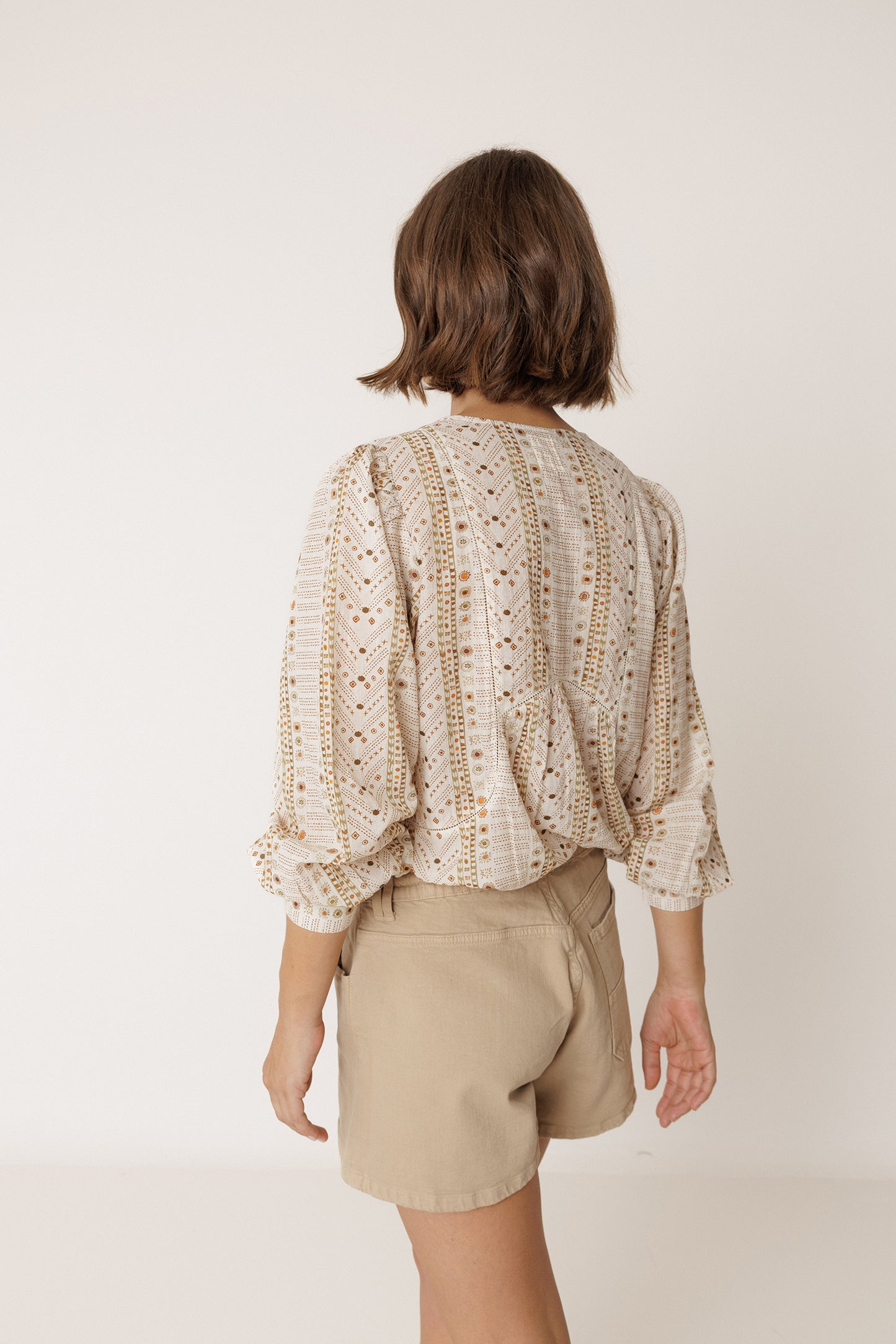 BLUSA DETALLES VAINICAS