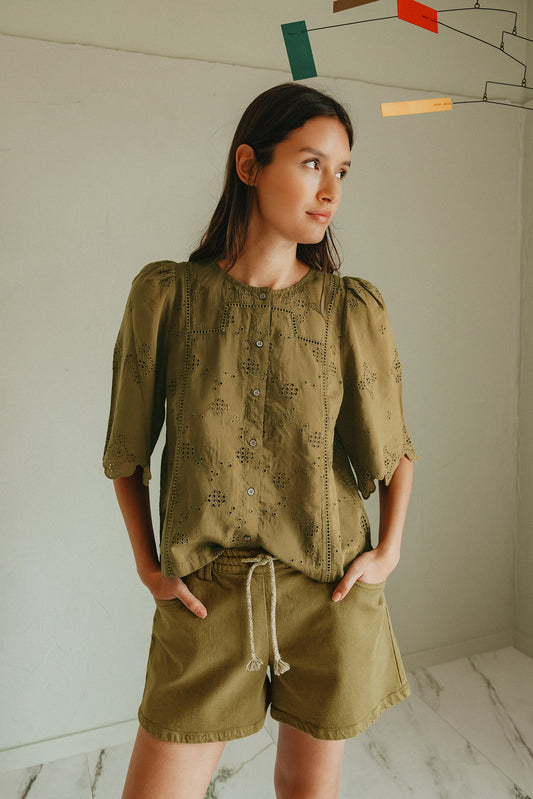 CAMISA BOX BORDADO SUIZO 1