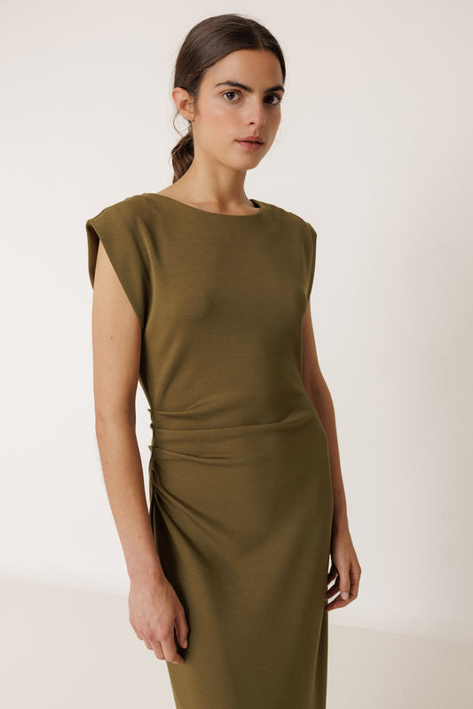 FITTED PLEATED DRESS 2