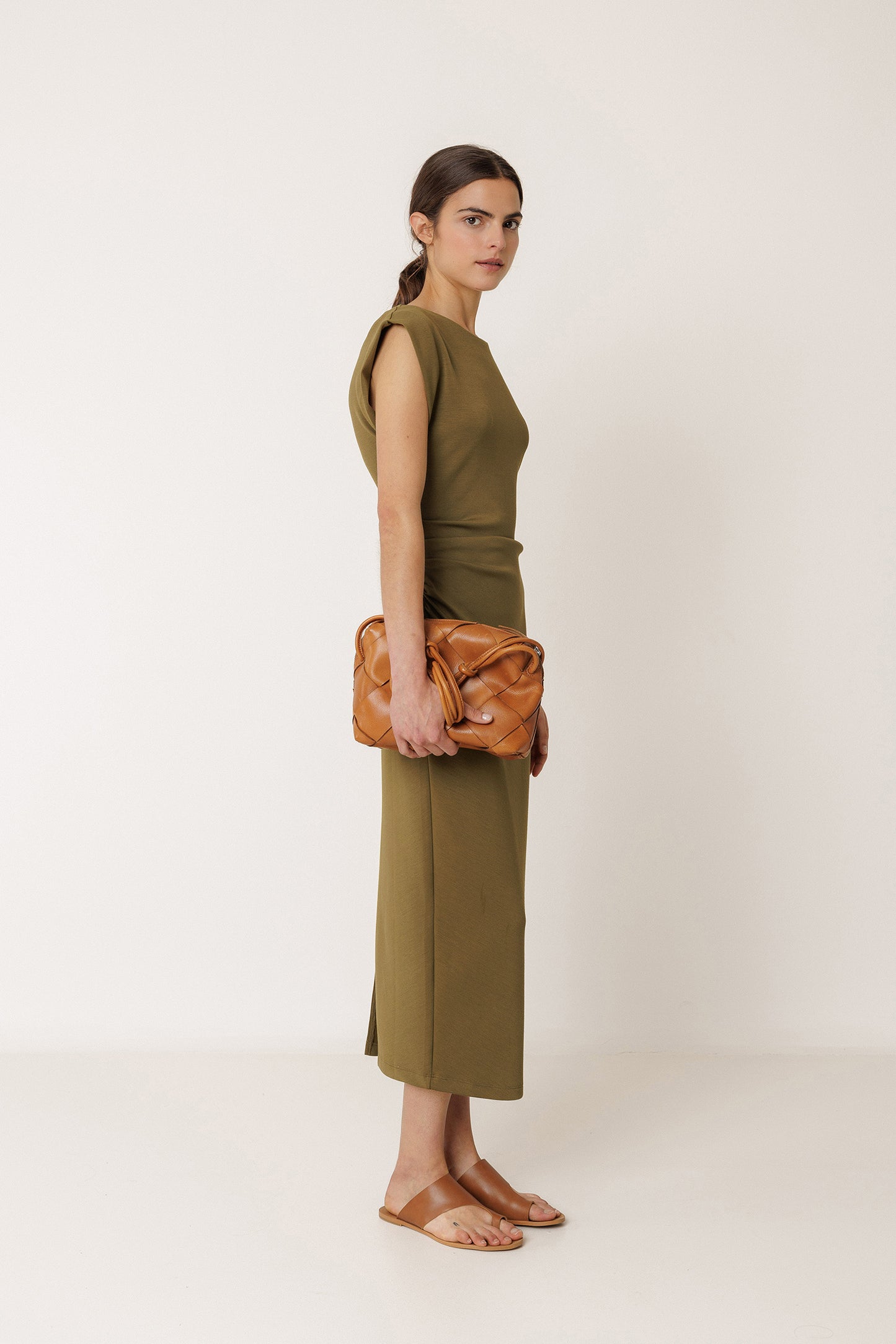 FITTED PLEATED DRESS