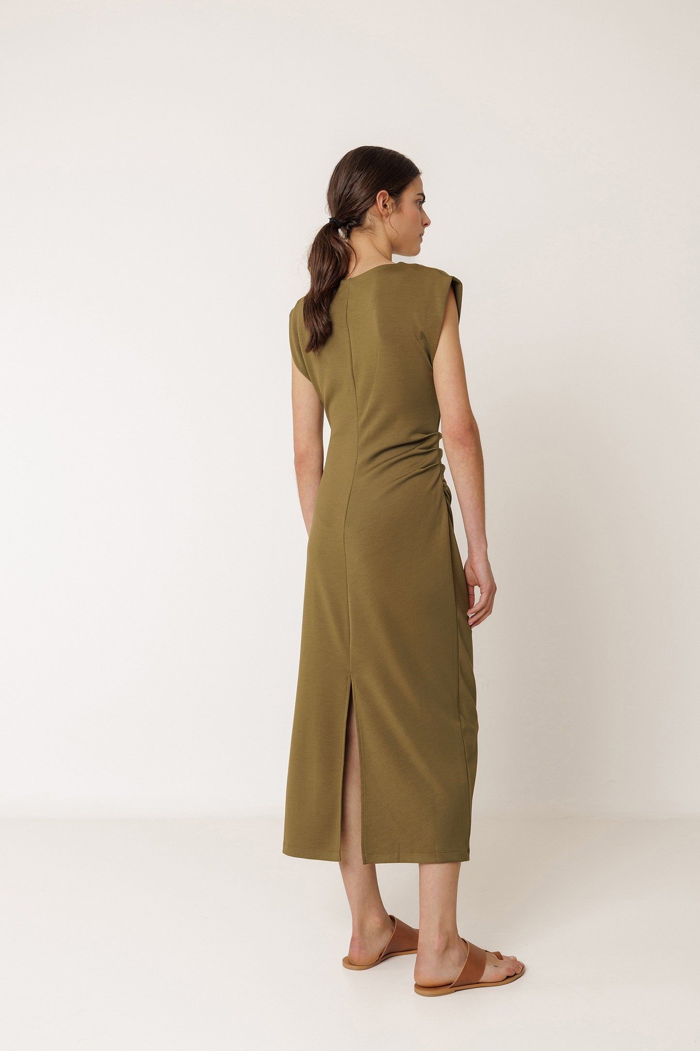 FITTED PLEATED DRESS